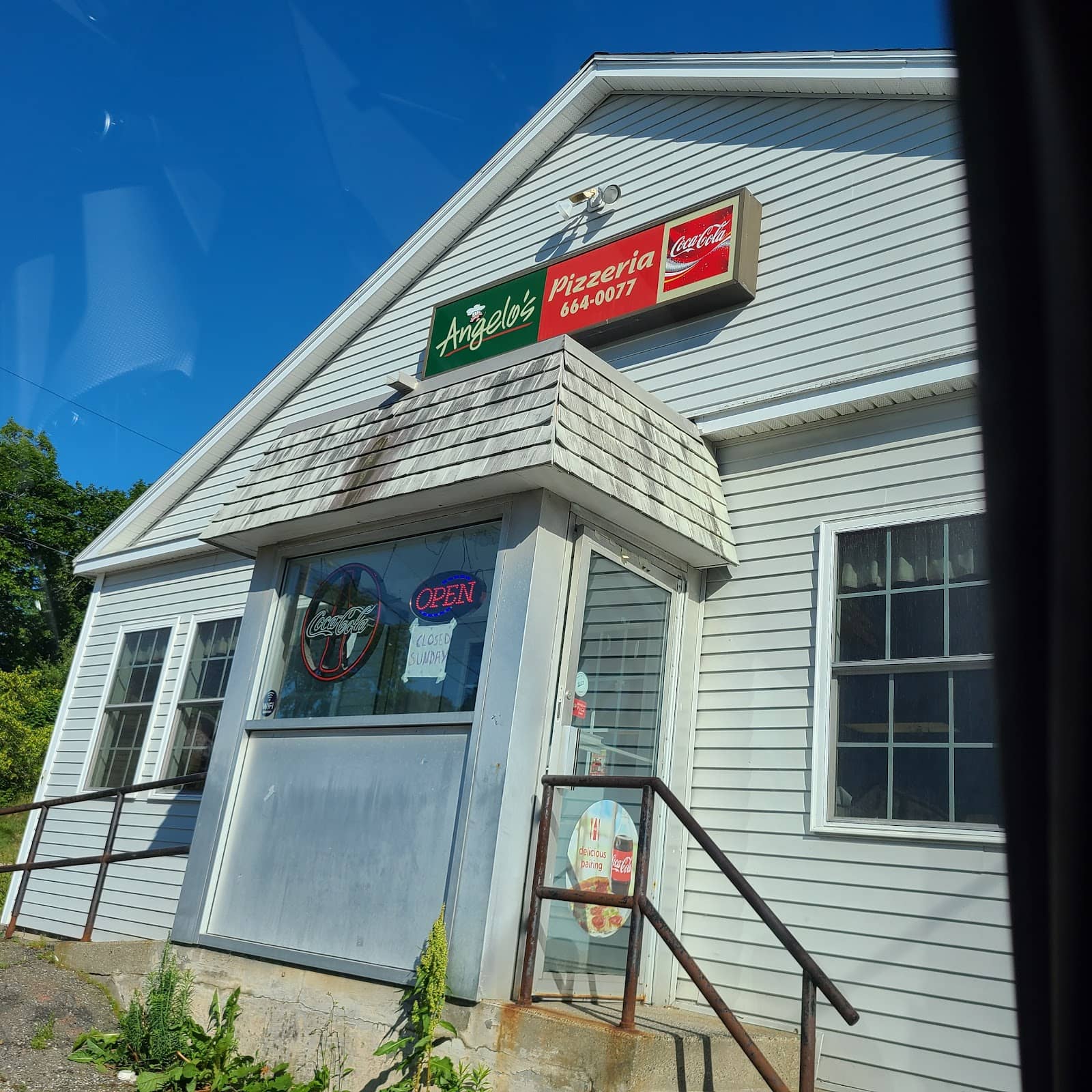 Angelo's Pizzeria