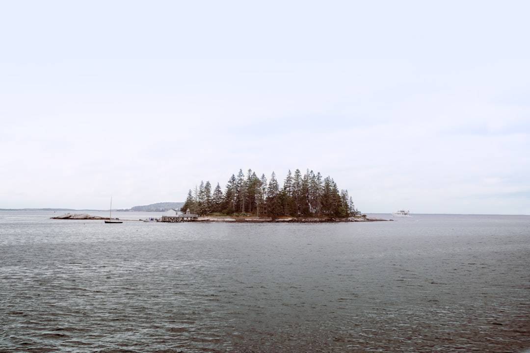 Must-See Places in Midcoast Islands