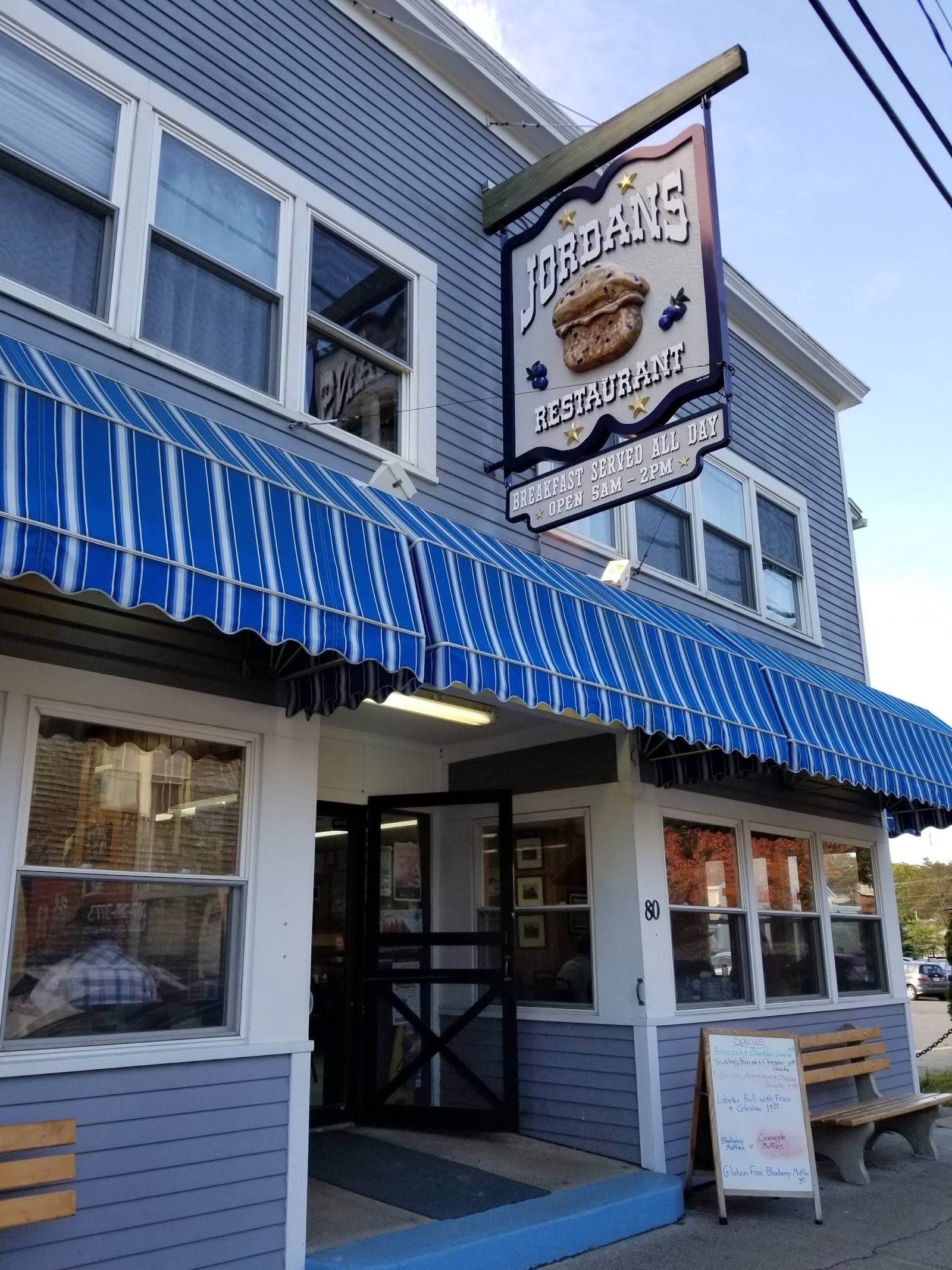 Jordan's Restaurant - Breakfast - Lobster Rolls - Burgers - Pancakes - Sandwiches