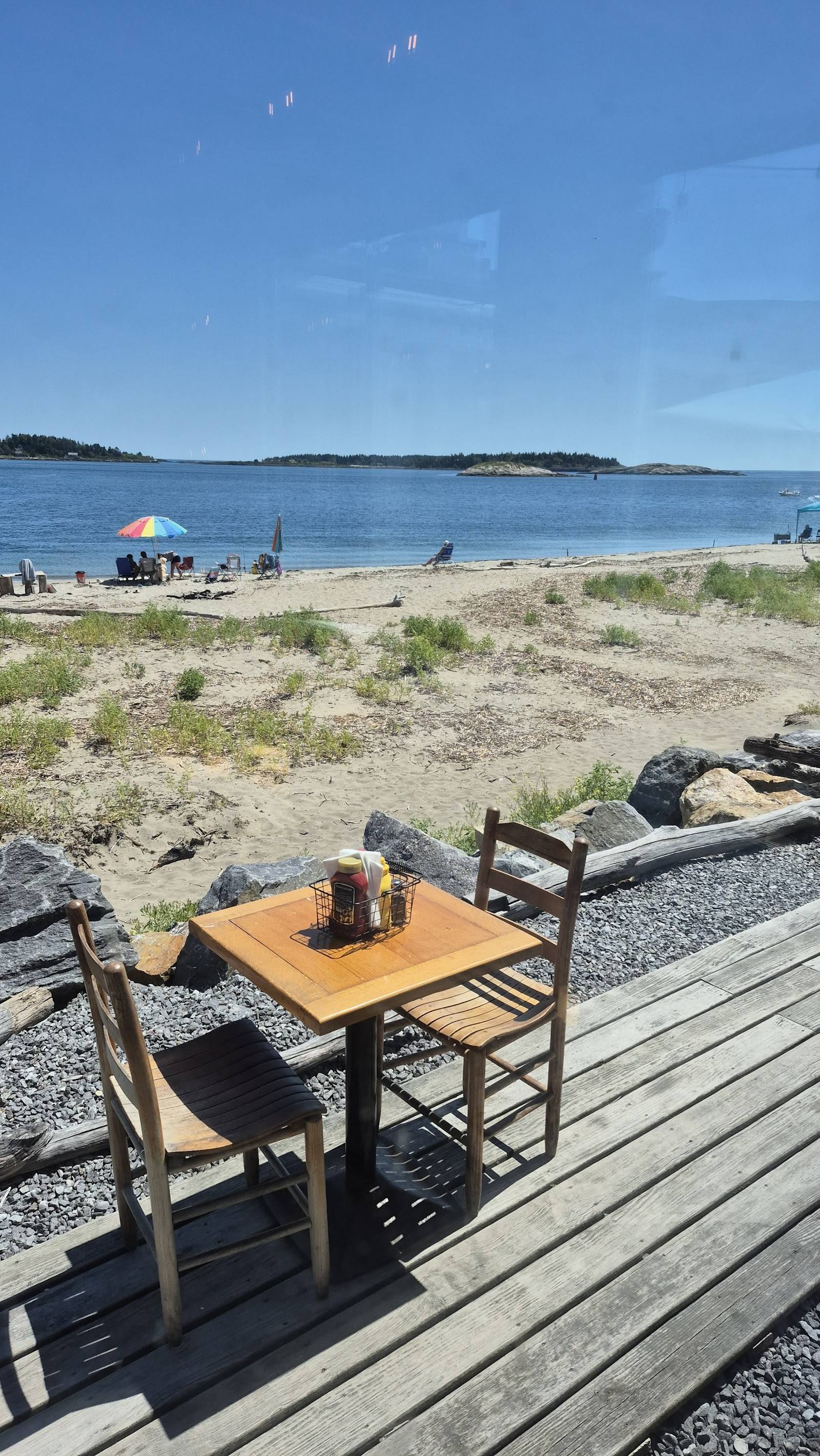 Spinneys Oceanfront Restaurant