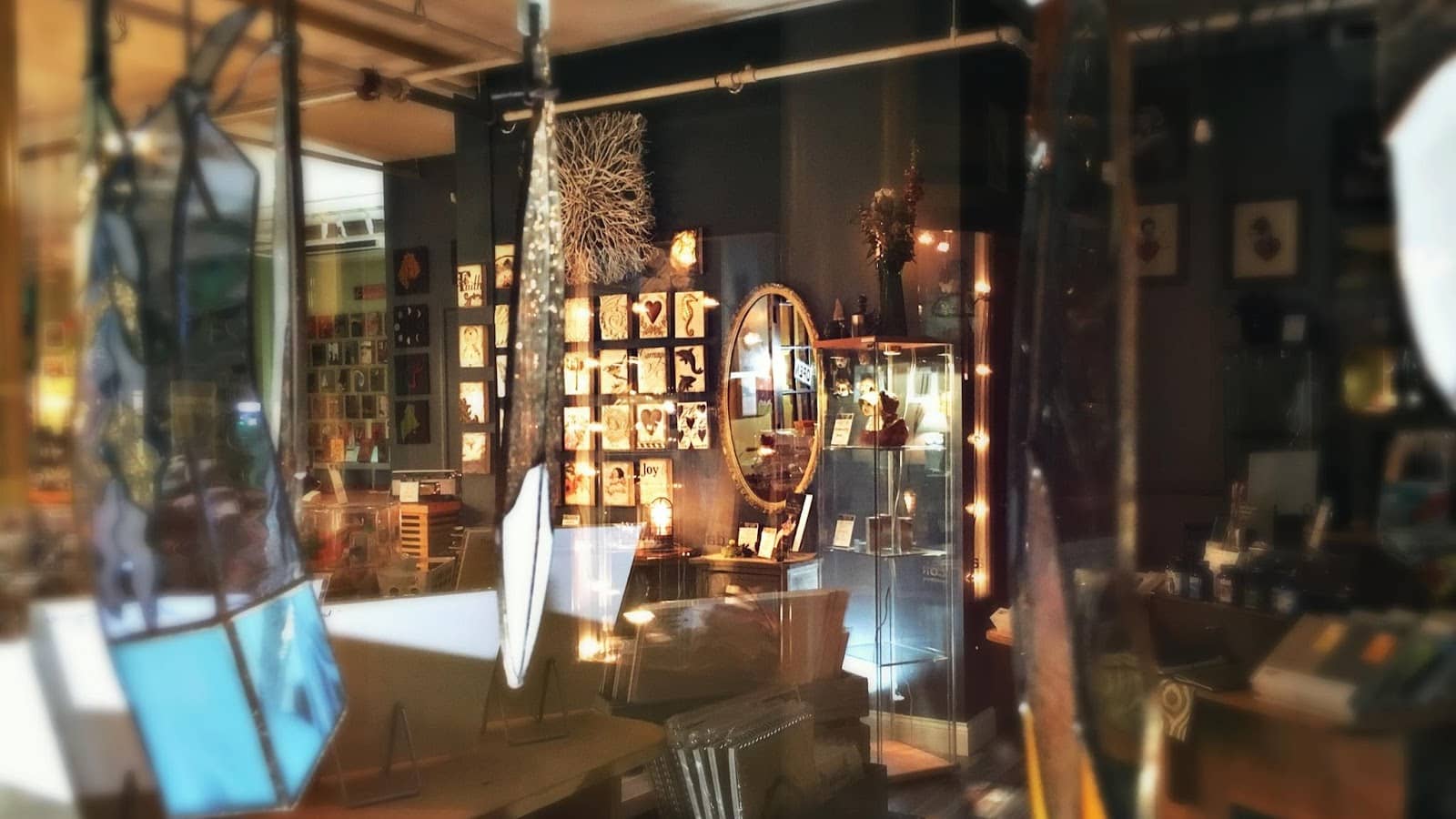 A LITTLE MAD shop