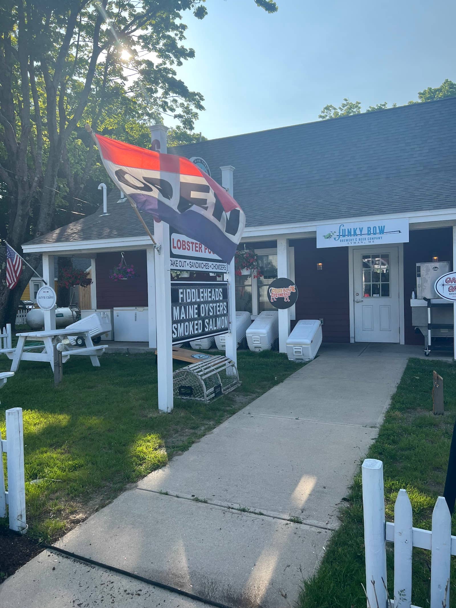 Pine Tree Seafood & Produce Co.