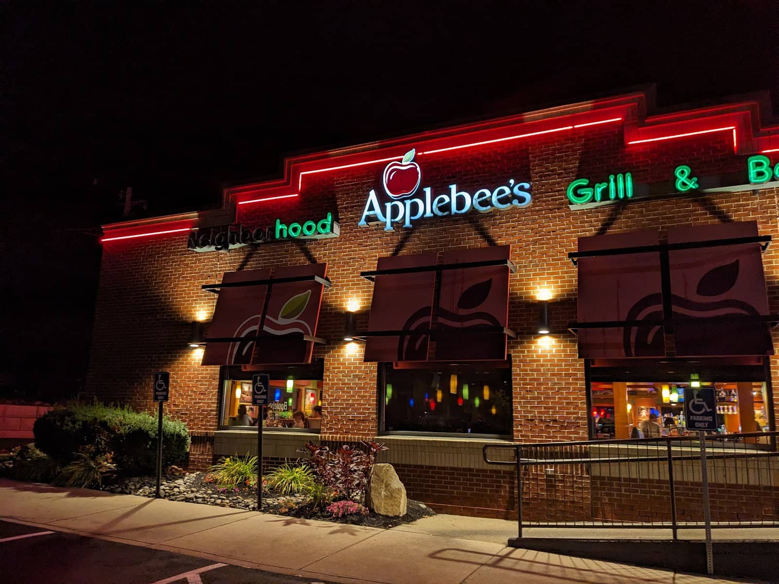 Applebee's Grill + Bar