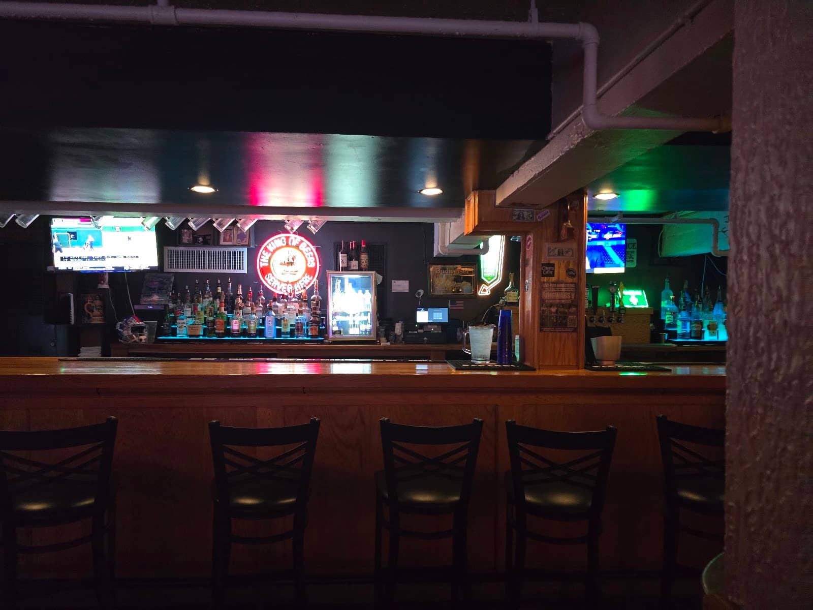 Benjamin's Restaurant & Pub