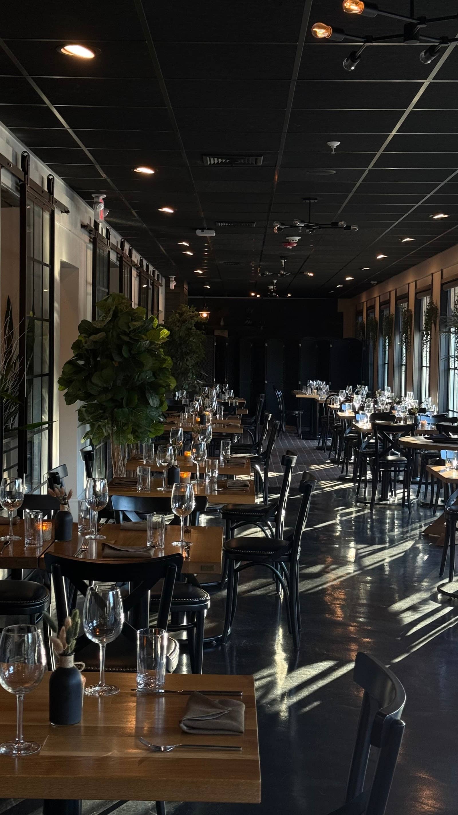 555 North Restaurant