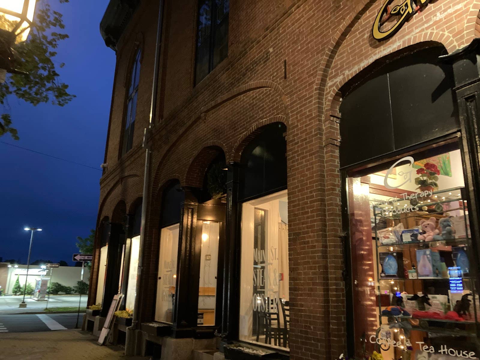 Broadway Delicatessen