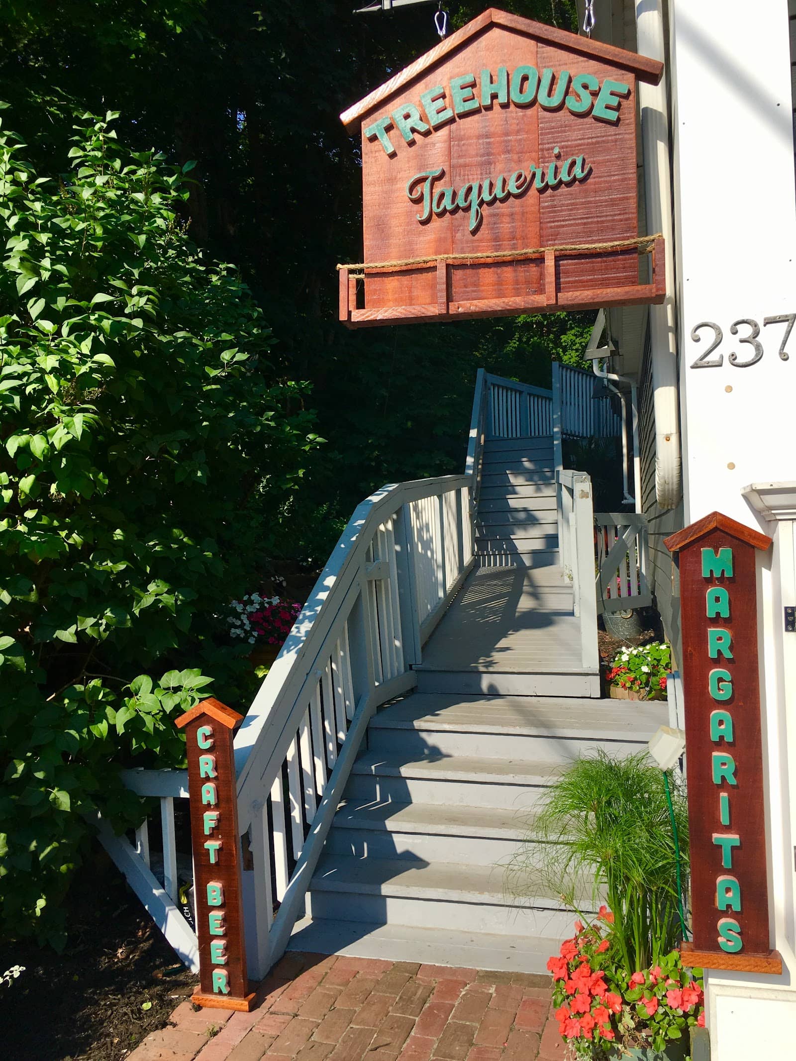 Treehouse Taqueria
