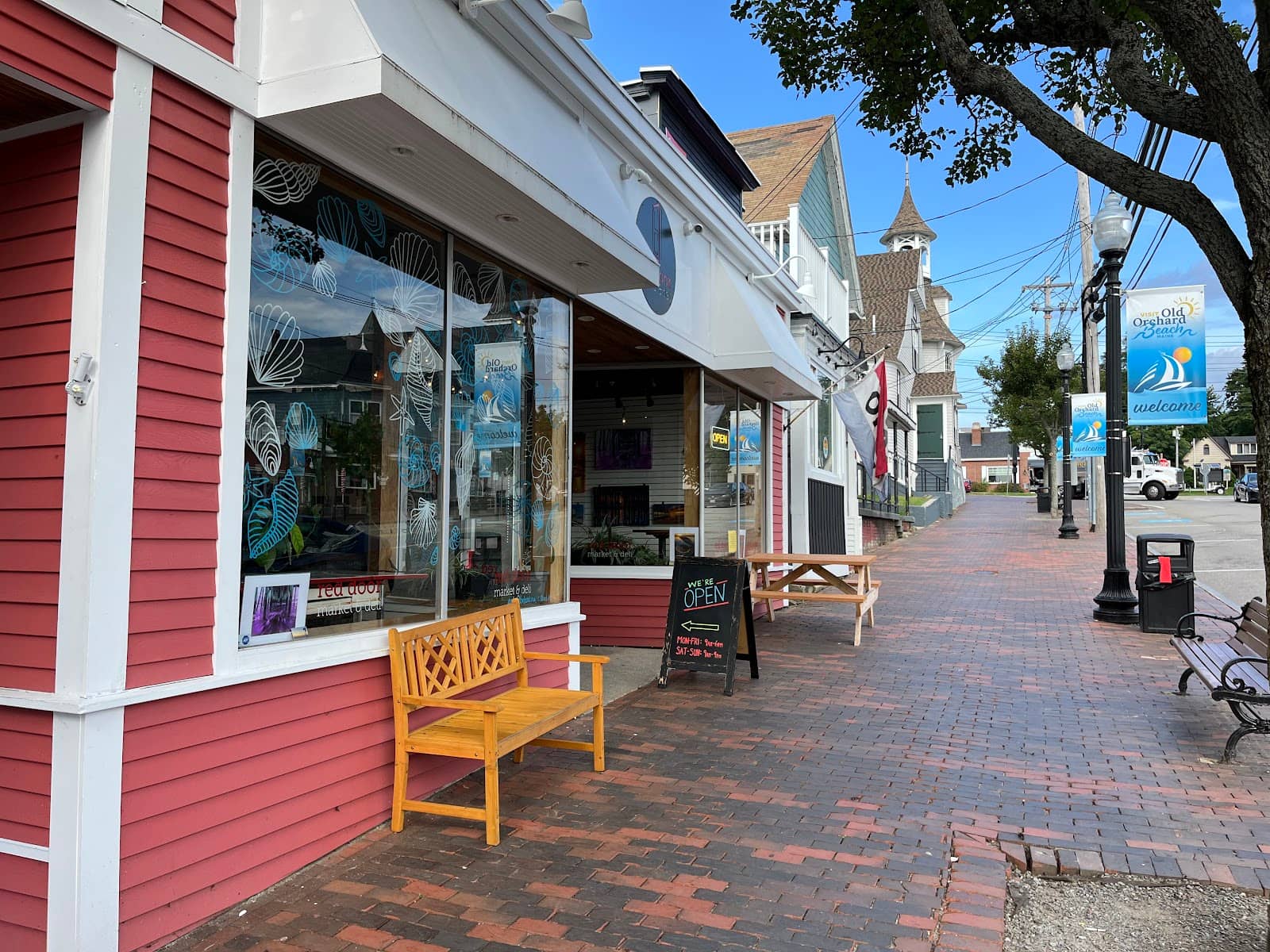 Red Door Market and Deli
