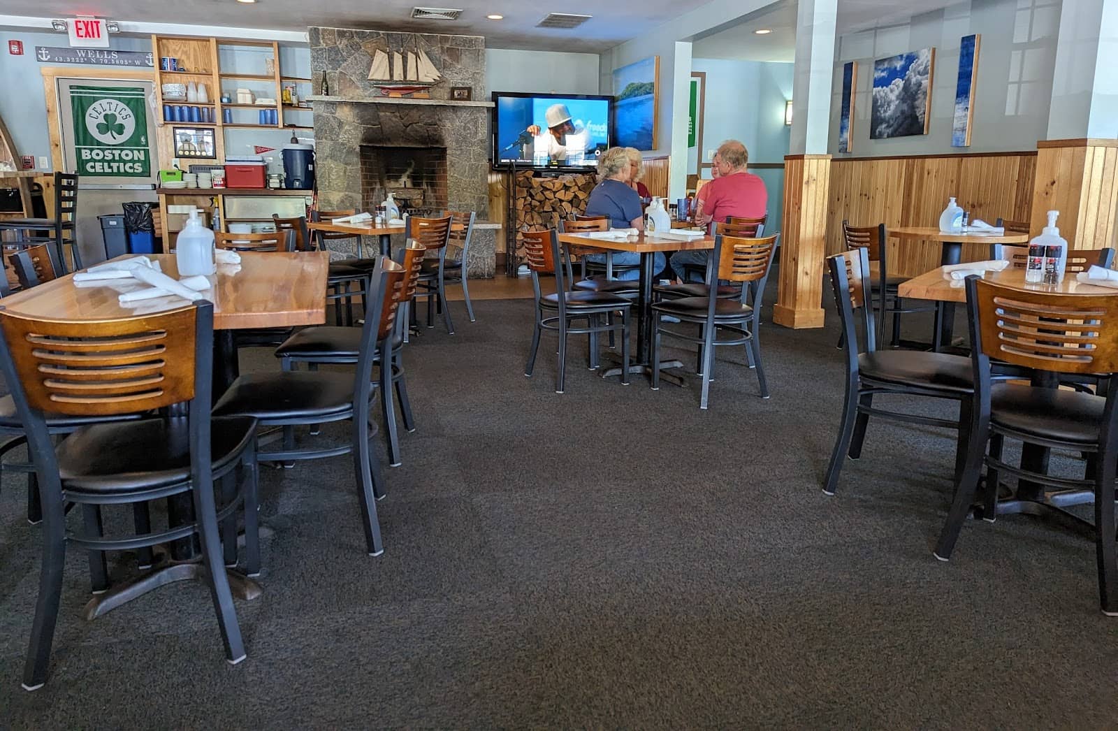 The New England House Seafood & Sports Bar