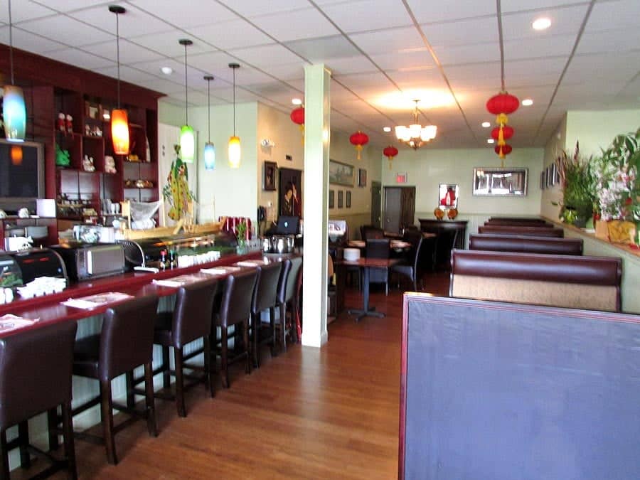 Green Leaves Chinese Restaurant & Lounge