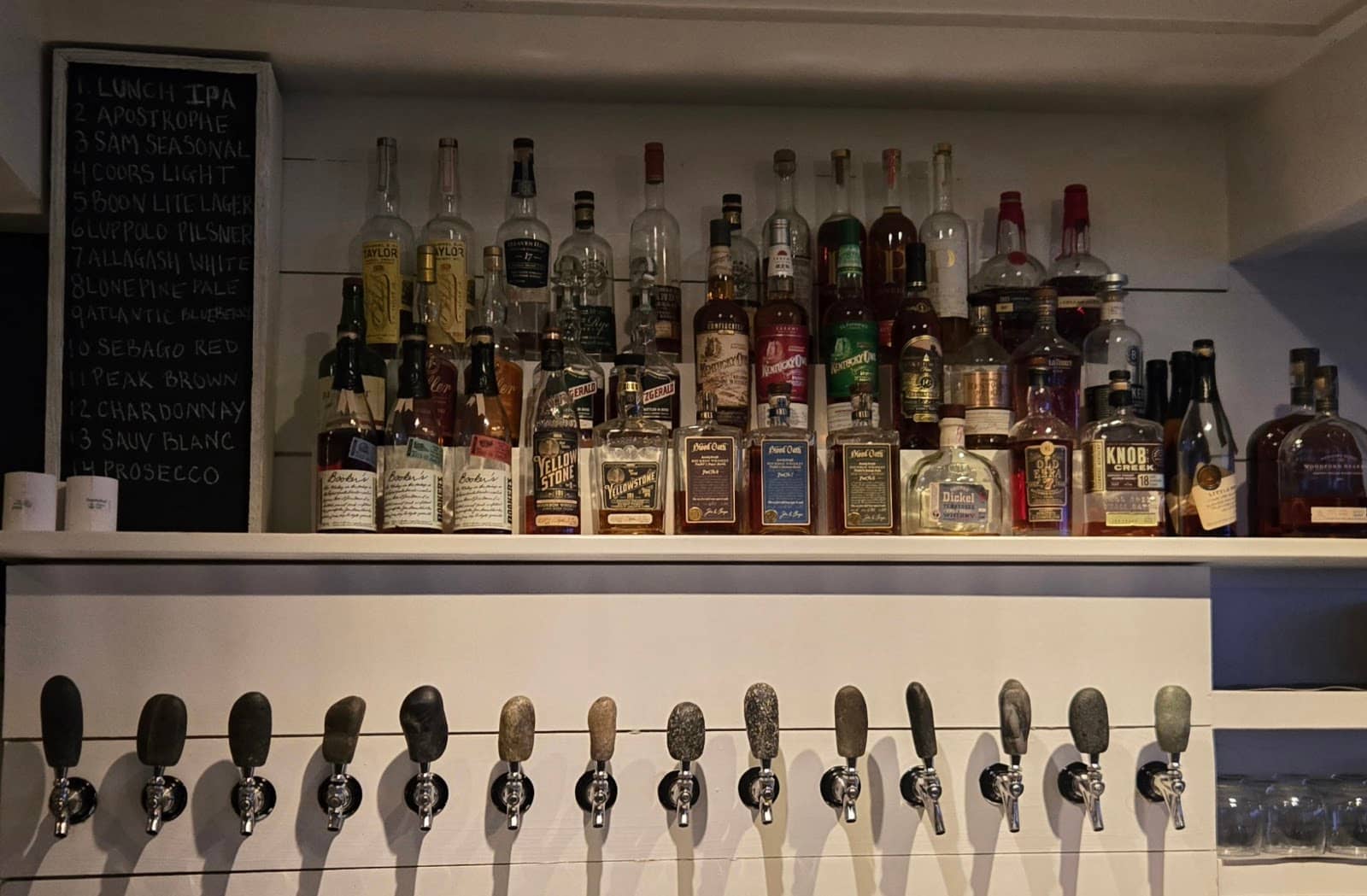 Stones Throw Hotel and Restaurant