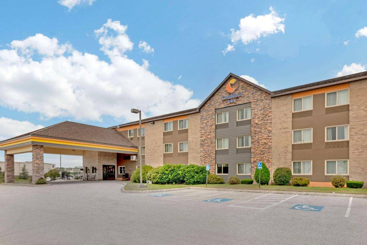 a rendering of a hotel with a parking lot at Comfort Inn Bangor North in Bangor