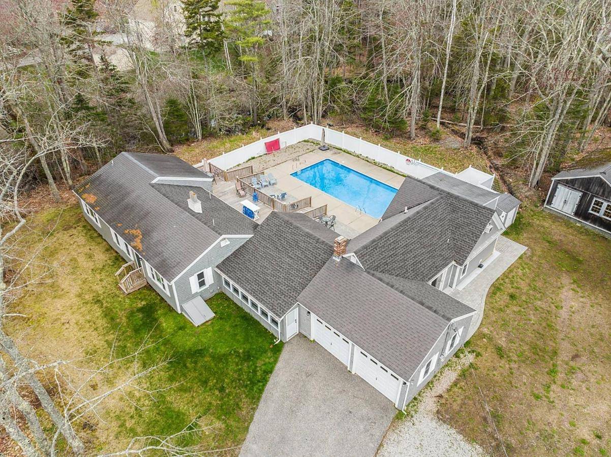 an overhead view of a house with a swimming pool at Kennebunk/Kennebunkport Beach House w/Pool! in Kennebunk