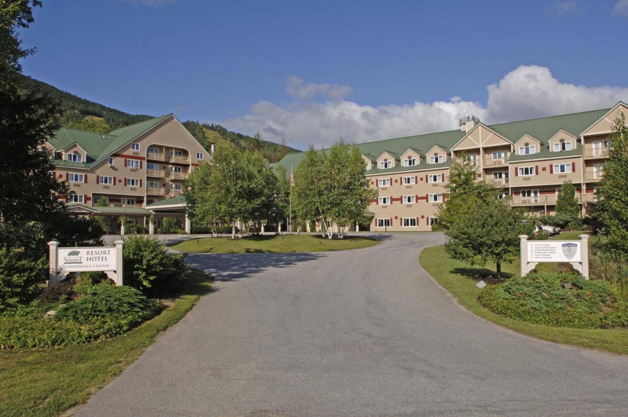 a road leading to a large apartment complex at Grand Summit Hotel in Newry