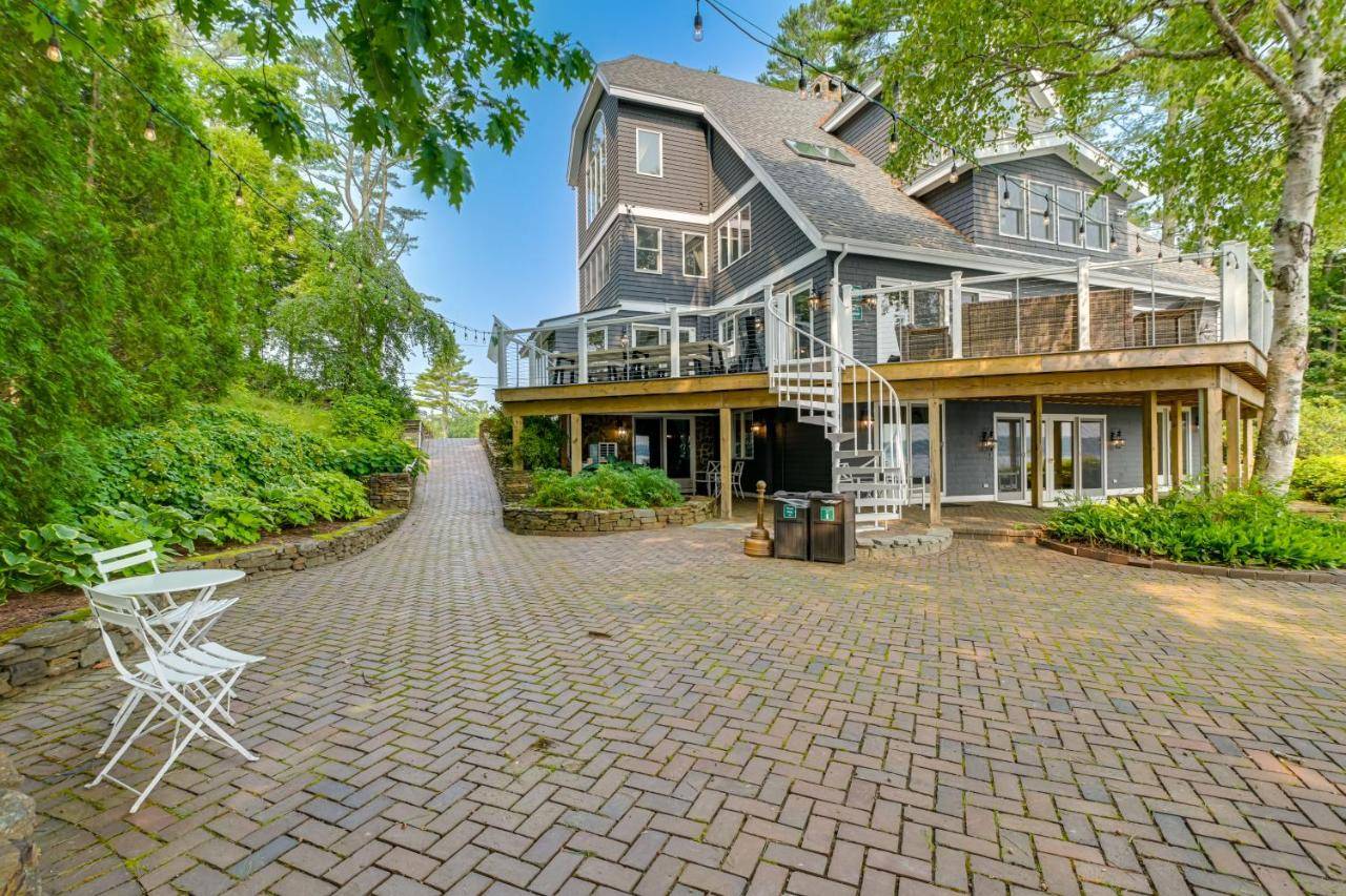 Gallery image of The Beachhouse Retreat with Prescot Bay Views! in Stockton Springs
