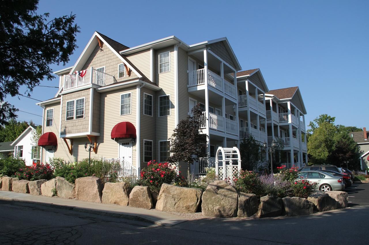 Bar Harbor Manor — Bar Harbor Hotels — Maine.com