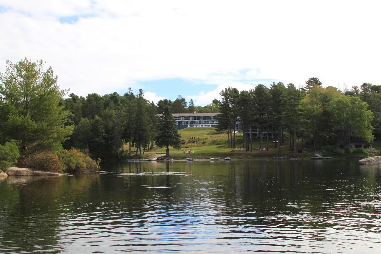 Beach Cove Waterfront Inn — Boothbay Harbor Hotels —