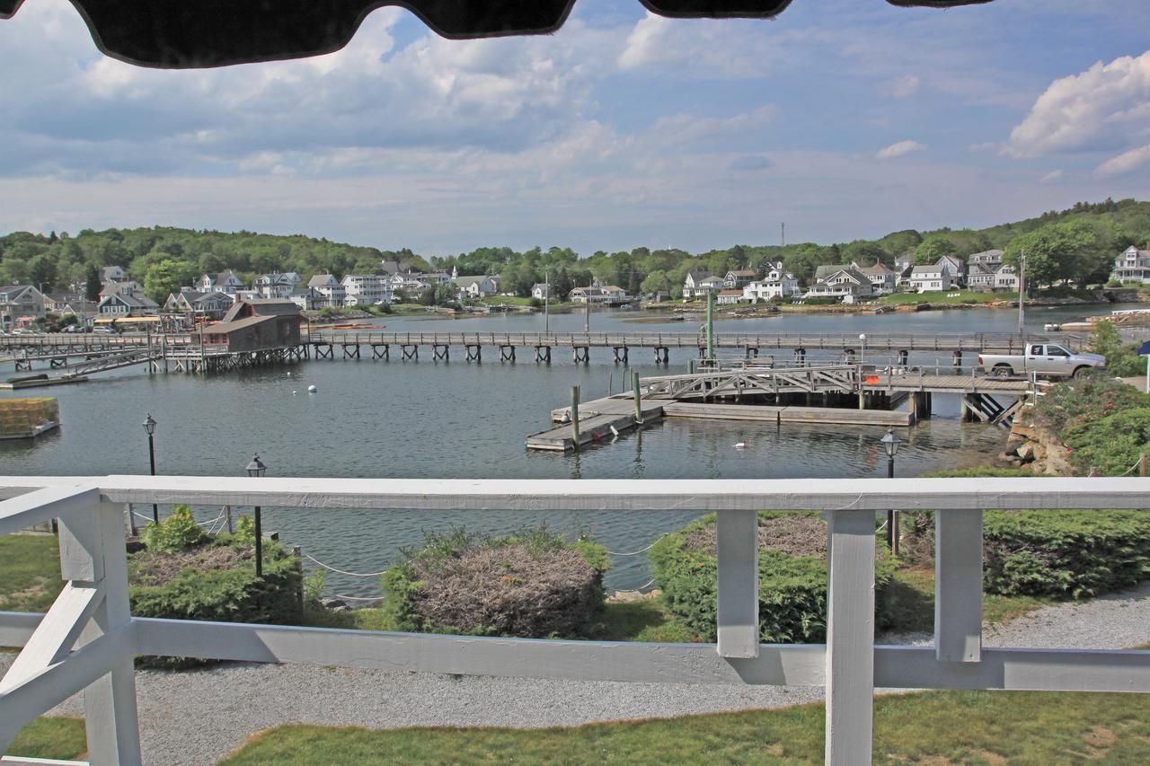 Boothbay Harbor Inn — Boothbay Harbor Hotels —