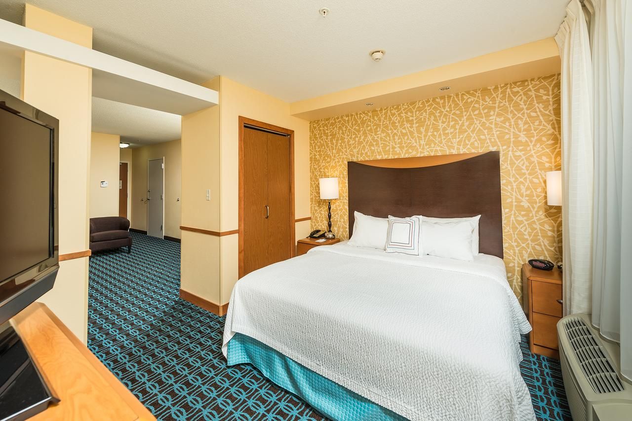 Fairfield Inn and Suites by Marriott Augusta — Augusta Hotels —