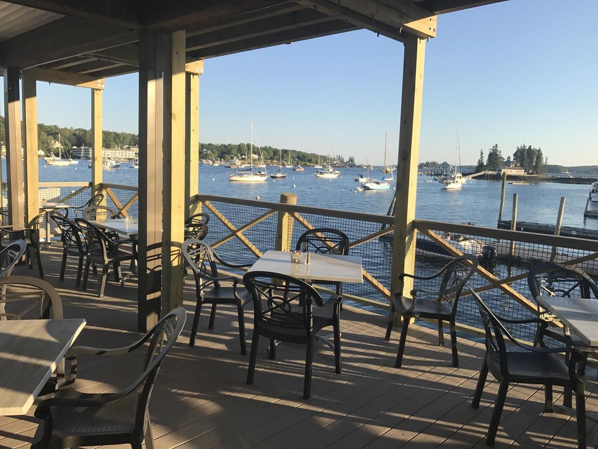 Fisherman's Wharf Inn — Boothbay Harbor Hotels —
