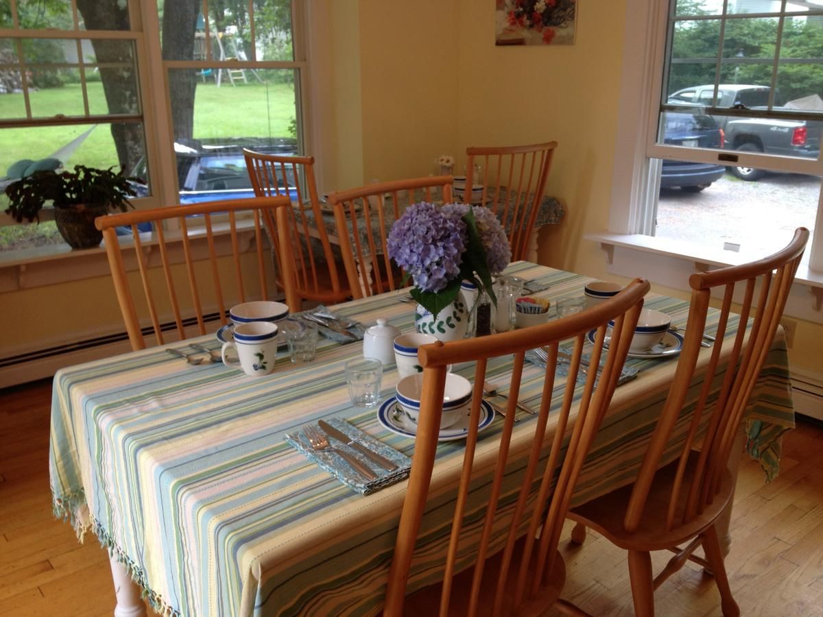 James Place Inn Bed and Breakfast — Freeport Hotels —