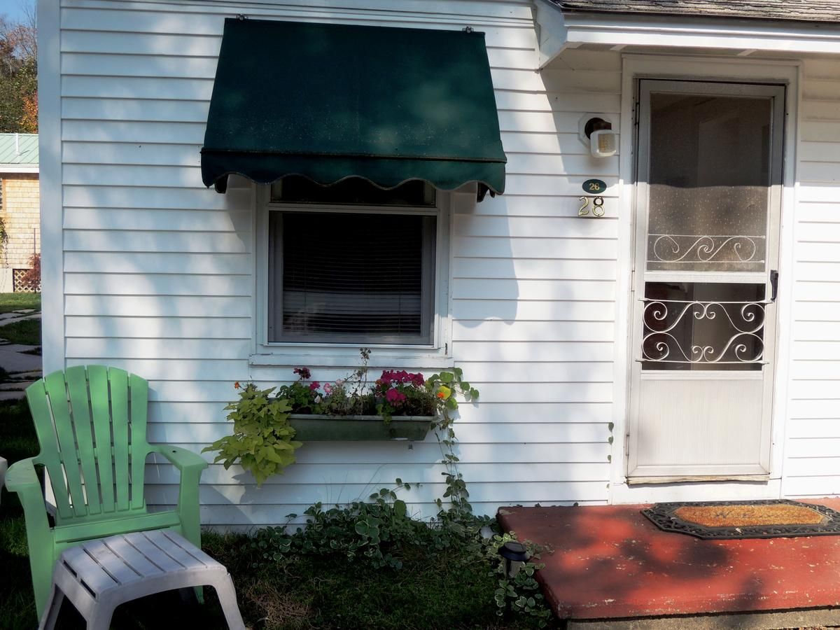 Shorelands Guest Resort & Condominiums — Kennebunkport Hotels —