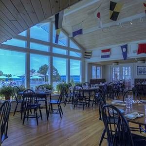 Bogie's at Spruce Point Inn