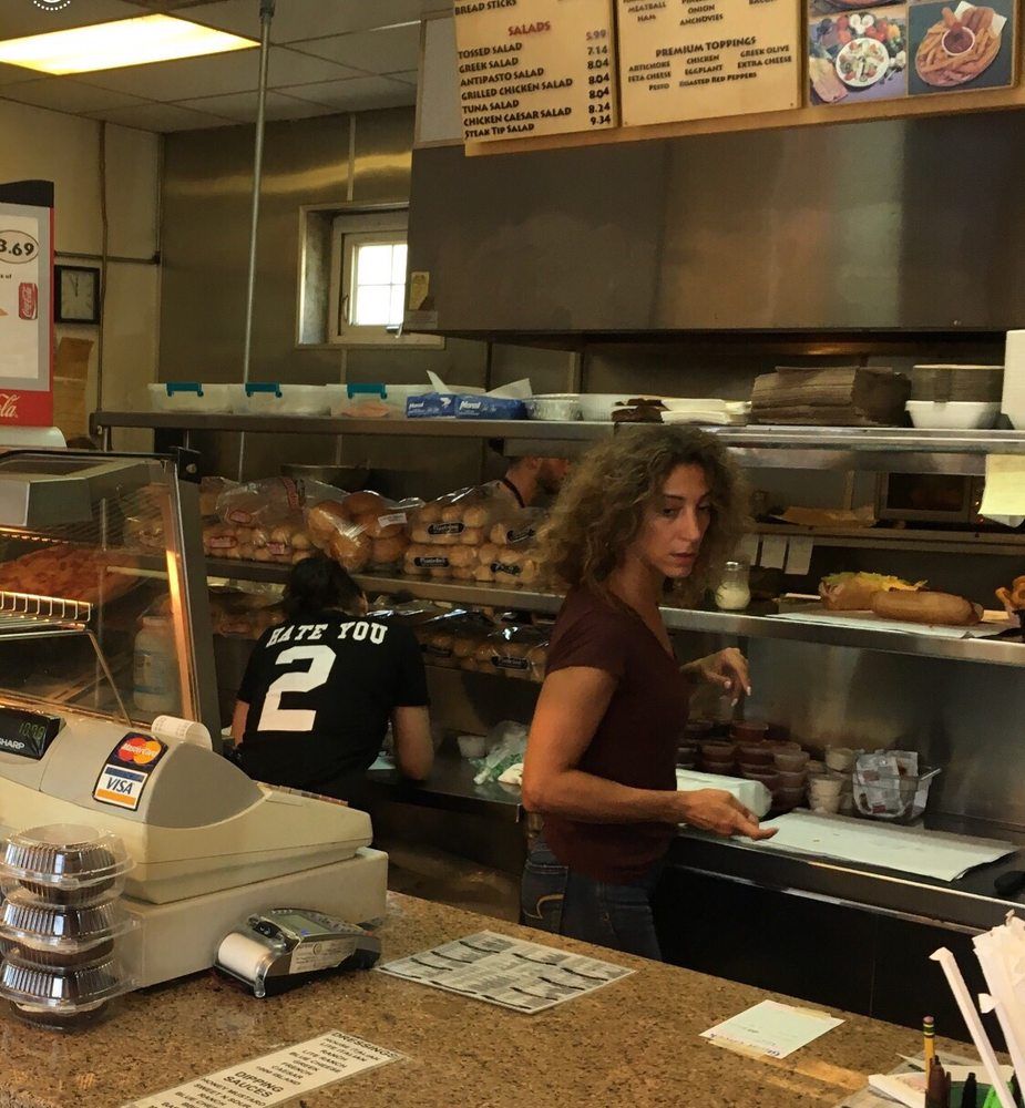 Stavros Pizzeria & Deli — Portland Restaurants —