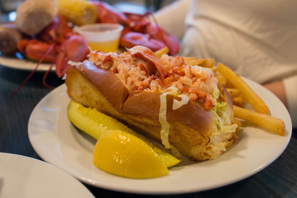 The Porthole Restaurant & Pub — Portland Restaurants —